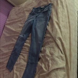 Size 6 Levi’s jeans